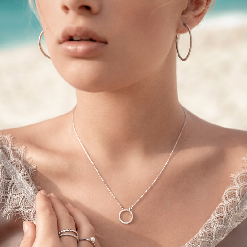 Creole Circle XL mit Diamanten, 50mm, 18 Karat Gelbgold