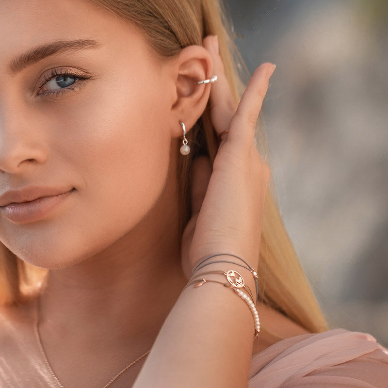 Ohrstecker Kleeblatt mit Zirkonia, 18 K Rosegold vergoldet