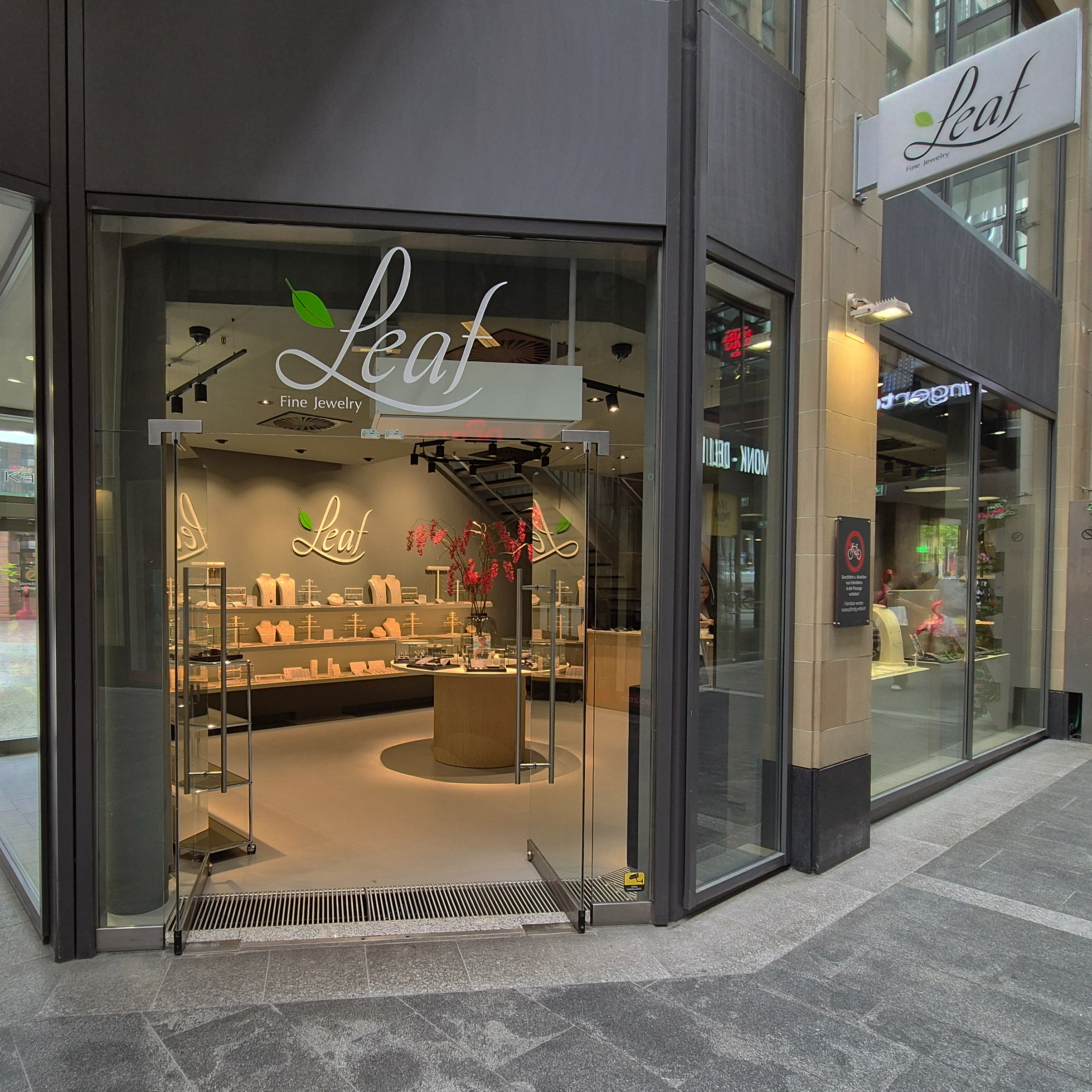 leaf store