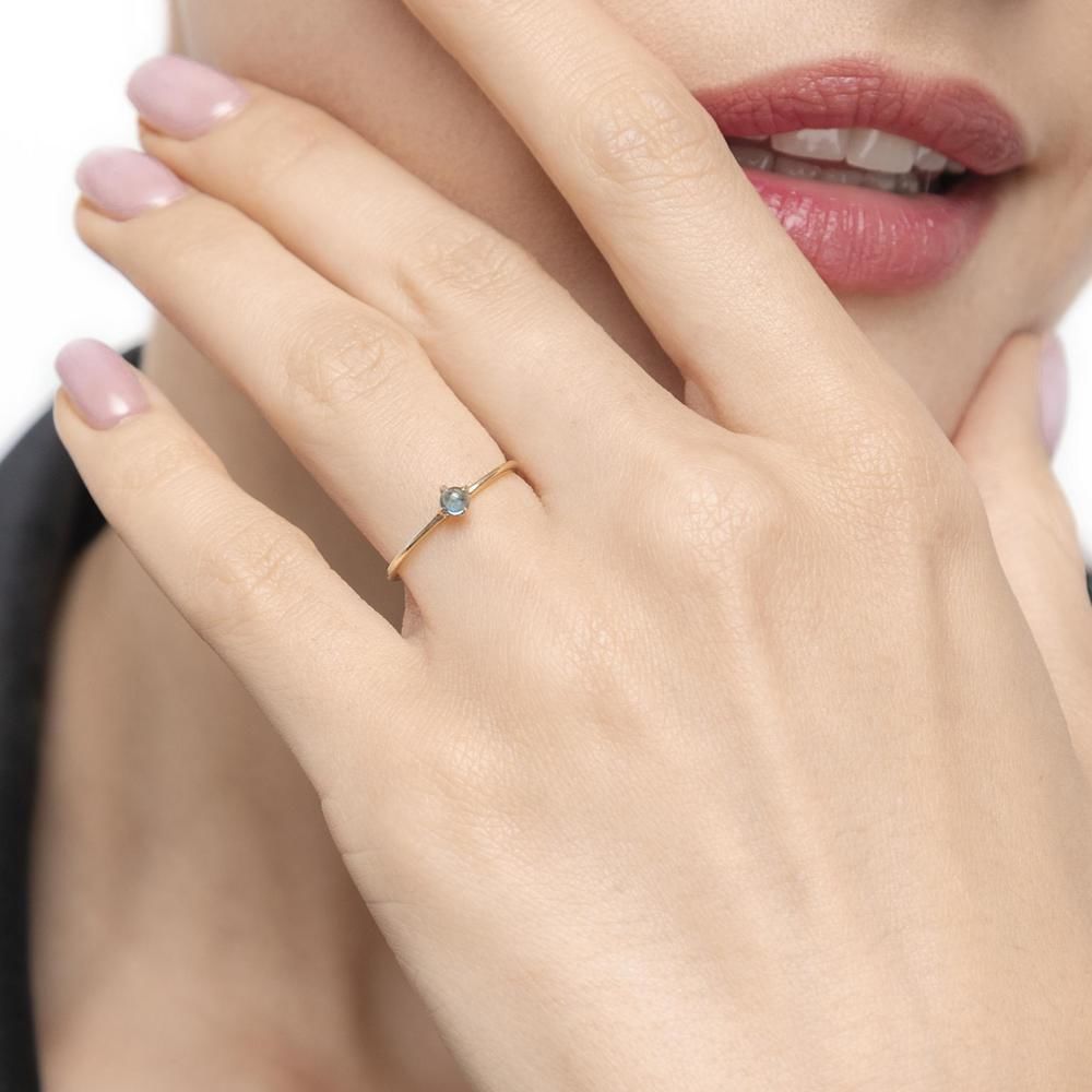 Ring Cabochon, 14 Karat Gelbgold, Blauer Topas 