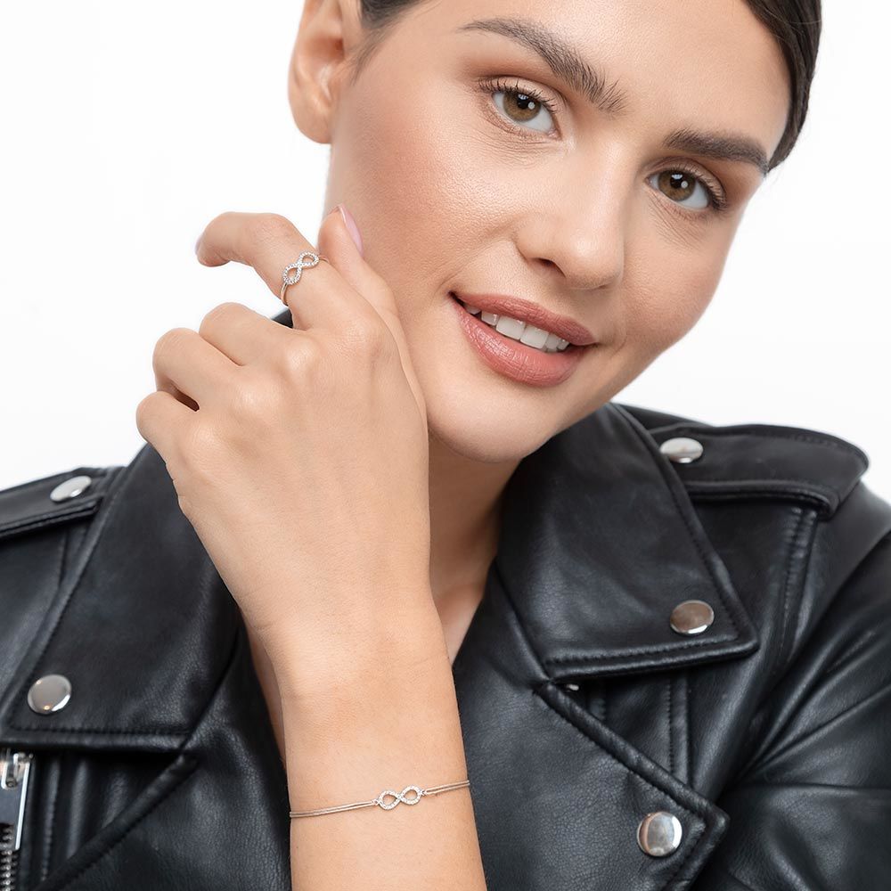 Freundschaftsarmband Infinity mit Diamanten, 18 Karat Rosegold Bild 4