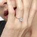 Ring Cabochon II, 14 Karat Rosegold, Sea Blue Chalzedon Bild 4
