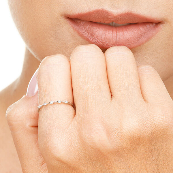 Ring mit 5 Diamanten, 14 Karat Gelbgold 