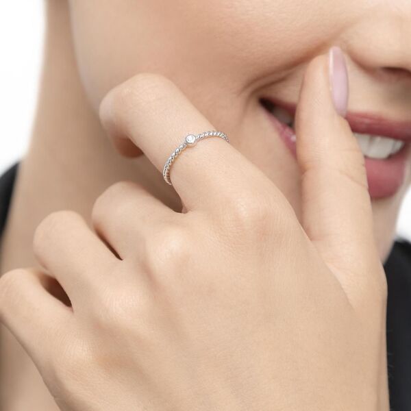 Verlobungsring Single Diamond in 18 Karat Weigold Bild 2