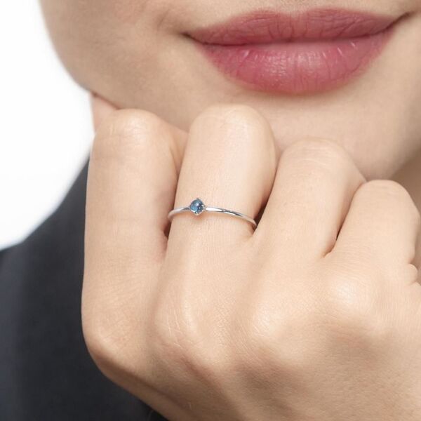 Ring Cabochon, 14 Karat Weigold, Blauer Topas Bild 3
